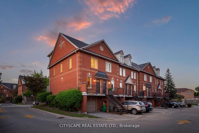 29 - 3895 Doug Leavens Blvd, Townhouse with 3 bedrooms, 2 bathrooms and 2 parking in Mississauga ON | Image 1