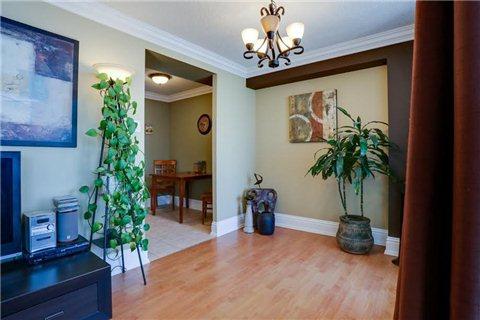 909 - 2900 Battleford Rd, Condo with 2 bedrooms, 1 bathrooms and 2 parking in Mississauga ON | Image 9