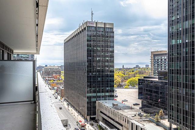 909 - 2221 Yonge St, Condo with 2 bedrooms, 2 bathrooms and 1 parking in Toronto ON | Image 18