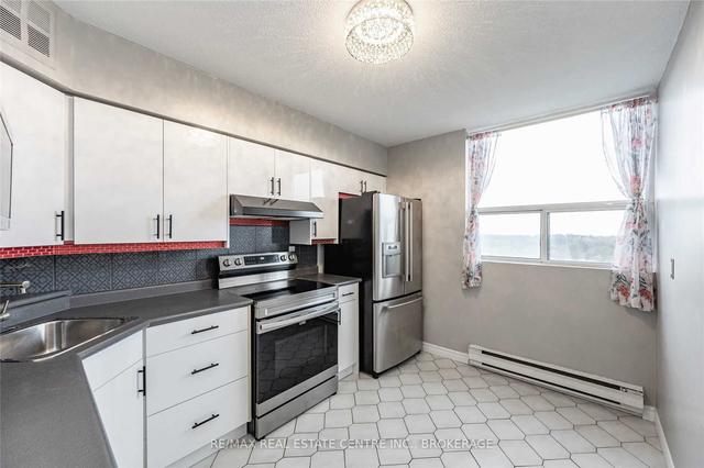 909 - 700 Dynes Rd, Condo with 2 bedrooms, 2 bathrooms and 1 parking in Burlington ON | Image 6