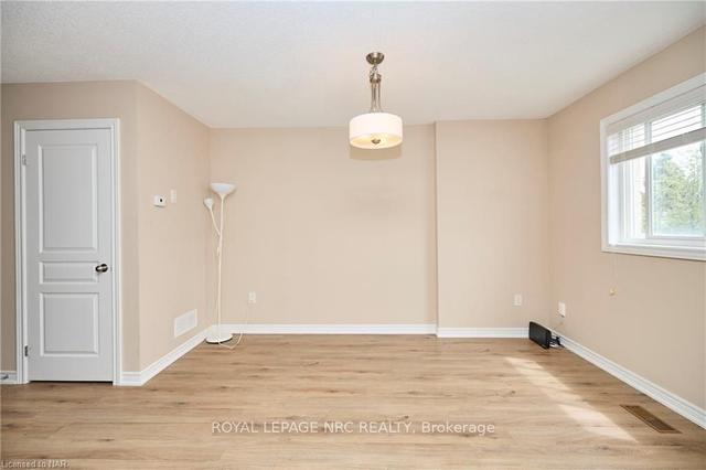 33 - 6117 Kelsey Cres, Townhouse with 2 bedrooms, 2 bathrooms and 1 parking in Niagara Falls ON | Image 27