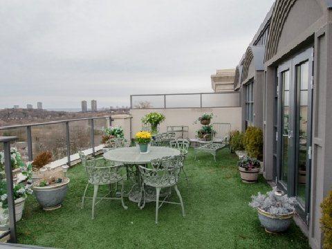 PH-1 - 2855 Bloor St W, Condo with 2 bedrooms, 3 bathrooms and 2 parking in Etobicoke ON | Image 8