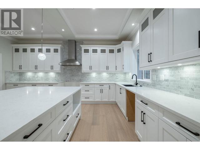 1344 Francis Cres, House detached with 5 bedrooms, 4 bathrooms and 4 parking in Coquitlam BC | Image 18