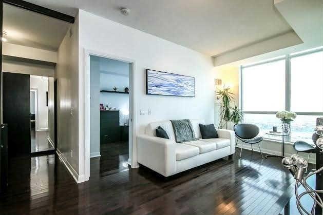 PH207 - 235 Sherway Gardens Rd, Condo with 2 bedrooms, 2 bathrooms and 2 parking in Toronto ON | Image 5