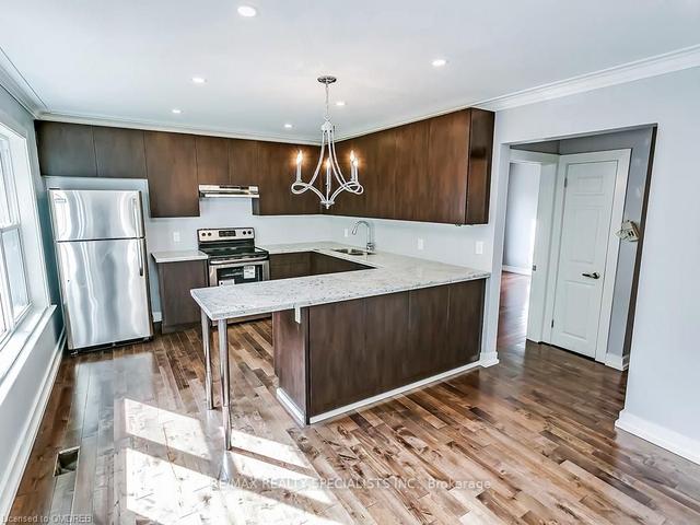 MAIN - 1516 Mansfield Dr, House detached with 2 bedrooms, 2 bathrooms and 3 parking in Oakville ON | Image 8