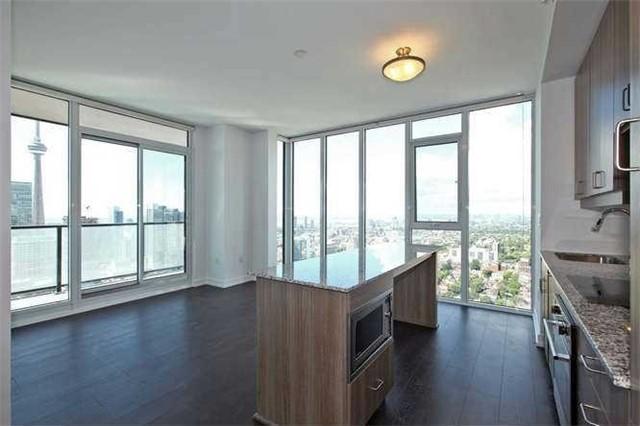 PH203 - 426 University Ave, Condo with 1 bedrooms, 1 bathrooms and null parking in Toronto ON | Image 2