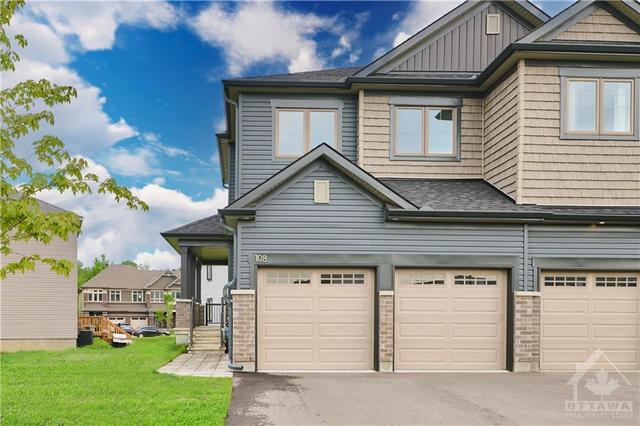 108 Wabikon Cres, Townhouse with 4 bedrooms, 4 bathrooms and 4 parking in Ottawa ON | Image 2