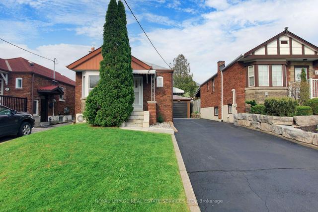 41 Little Blvd, House detached with 2 bedrooms, 2 bathrooms and 4 parking in York ON | Image 1
