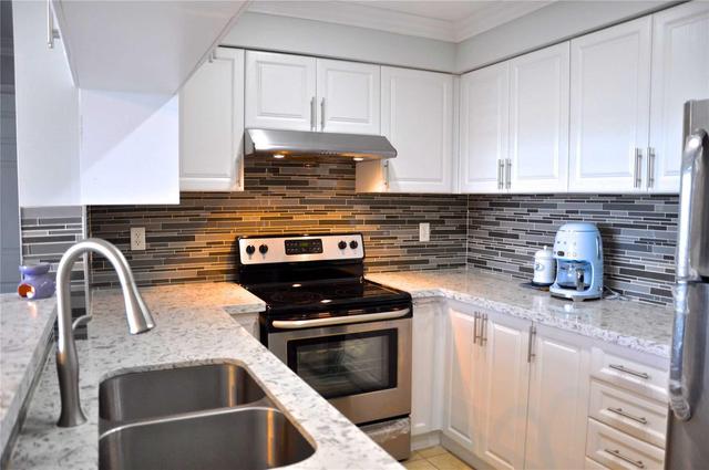 PH21 - 39 Oneida Cres, Condo with 1 bedrooms, 1 bathrooms and 1 parking in Richmond Hill ON | Image 2