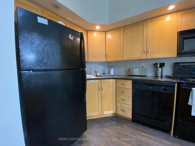 PH03 - 270 Wellington St W, Condo with 1 bedrooms, 1 bathrooms and 1 parking in Toronto ON | Image 2