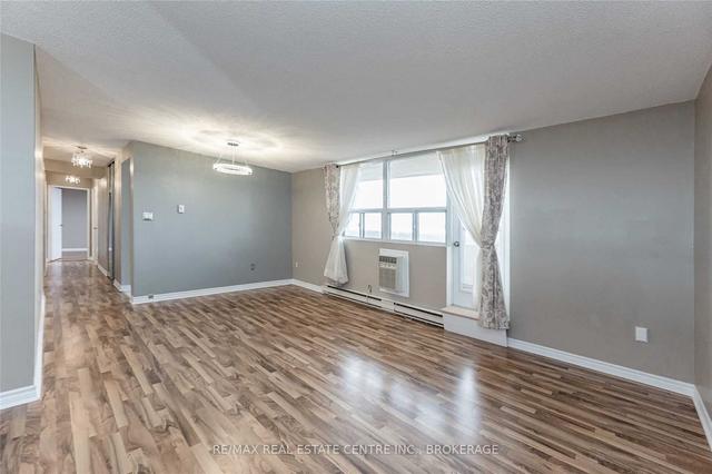 909 - 700 Dynes Rd, Condo with 2 bedrooms, 2 bathrooms and 1 parking in Burlington ON | Image 17