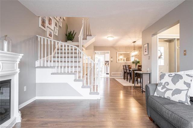 9 Hodge Lane, House detached with 4 bedrooms, 2 bathrooms and 3 parking in Brantford ON | Image 12