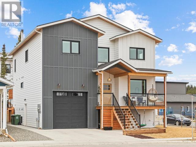 102 Leota St, House detached with 6 bedrooms, 5 bathrooms and null parking in Whitehorse YT | Image 5