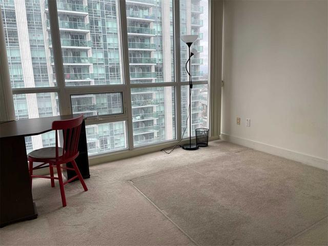 909 - 23 Sheppard Ave E, Condo with 2 bedrooms, 2 bathrooms and 1 parking in North York ON | Image 6