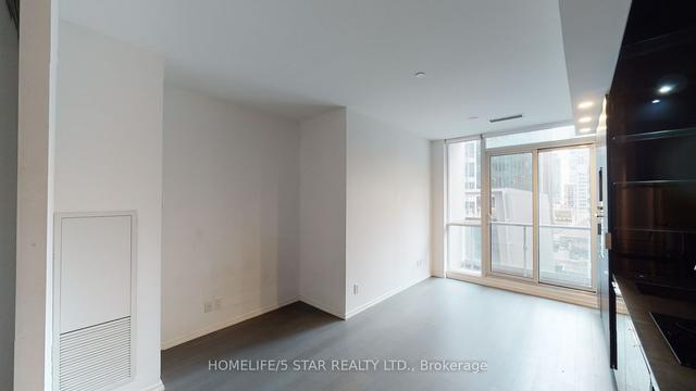912 - 70 Temperance St, Condo with 1 bedrooms, 1 bathrooms and 0 parking in Toronto ON | Image 18