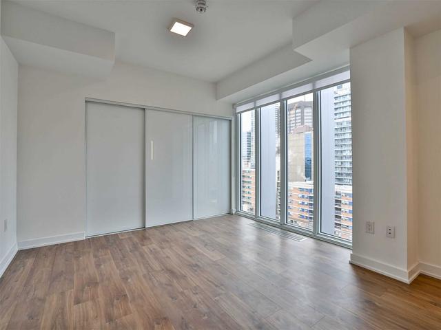 PH12 - 50 Mccaul St, Condo with 3 bedrooms, 2 bathrooms and 2 parking in Toronto ON | Image 24