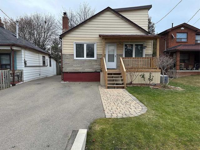 MAIN - 1041 Strathy Ave, House detached with 2 bedrooms, 1 bathrooms and 3 parking in Mississauga ON | Image 1