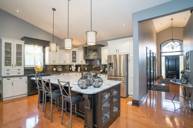 8867 Silverstar Crt, House detached with 4 bedrooms, 7 bathrooms and 15 parking in Niagara Falls ON | Image 36