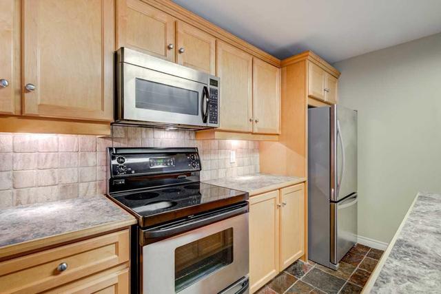 PH13 - 633 Bay St, Condo with 1 bedrooms, 2 bathrooms and null parking in Toronto ON | Image 5