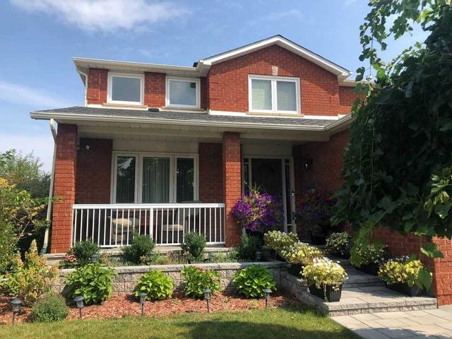 MAIN - 221 Old Orchard Cir, House detached with 4 bedrooms, 3 bathrooms and 3 parking in Oakville ON | Image 1