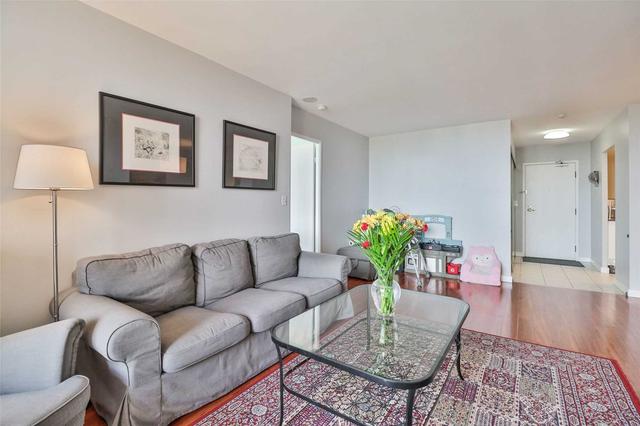 PH2 - 100 Observatory Lane, Condo with 2 bedrooms, 2 bathrooms and 1 parking in Richmond Hill ON | Image 2