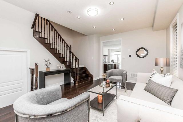 909 Oasis Dr, House semidetached with 4 bedrooms, 6 bathrooms and 4 parking in Mississauga ON | Image 27