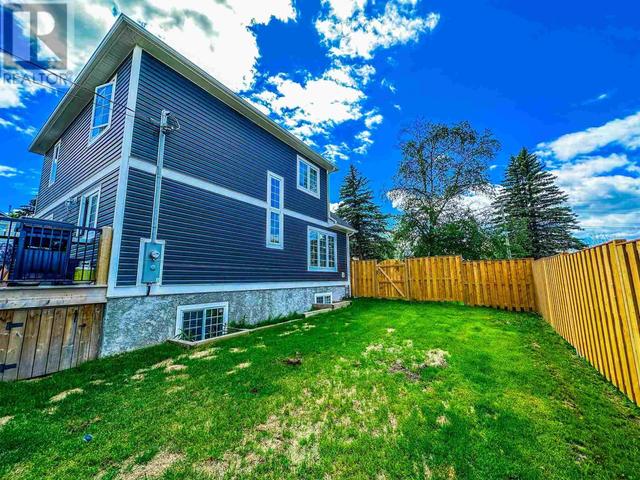 915 11 Th Ave N, House detached with 4 bedrooms, 2 bathrooms and null parking in Kenora ON | Image 45