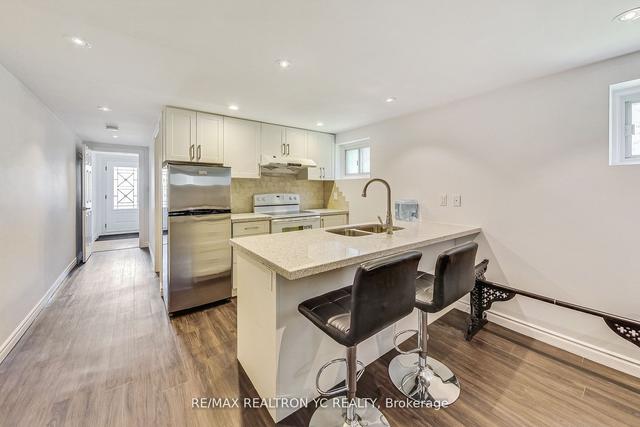 104 Mentor Blvd, House semidetached with 3 bedrooms, 2 bathrooms and 3 parking in Toronto ON | Image 24