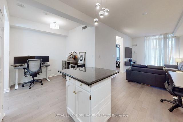 PH21 - 270 Wellington St W, Condo with 1 bedrooms, 1 bathrooms and 1 parking in Toronto ON | Image 2