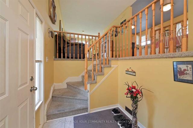 90 Barre Dr, House detached with 2 bedrooms, 2 bathrooms and 4 parking in Barrie ON | Image 17