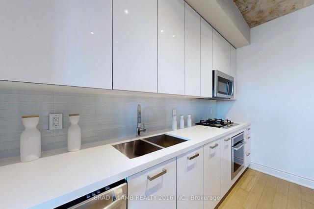 718 - 608 Richmond St W, Condo with 2 bedrooms, 2 bathrooms and 1 parking in Toronto ON | Image 4