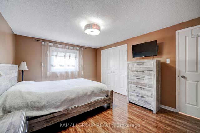 MAIN - 15 Ferguson Dr, House detached with 3 bedrooms, 1 bathrooms and 2 parking in Barrie ON | Image 10