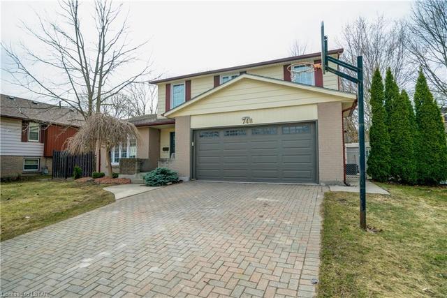 748 Village Green Ave, House detached with 4 bedrooms, 2 bathrooms and 6 parking in London ON | Image 1