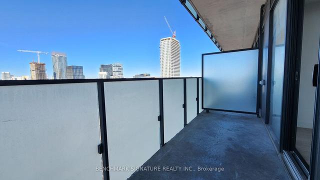 2914 - 25 Richmond St E, Condo with 1 bedrooms, 1 bathrooms and 0 parking in Toronto ON | Image 9