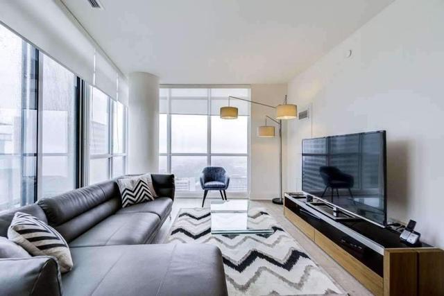 PH1 - 30 Roehampton Ave, Condo with 2 bedrooms, 2 bathrooms and 1 parking in Toronto ON | Image 14