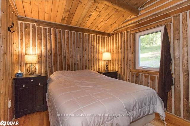 337 Deer Run Rd, House detached with 2 bedrooms, 1 bathrooms and 21 parking in Magnetawan ON | Image 9