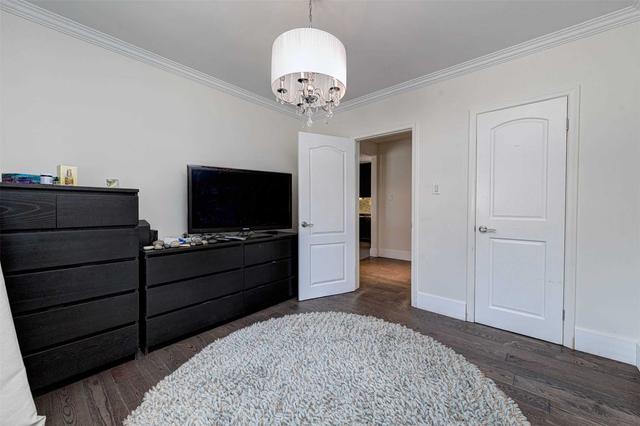 MAIN - 16 Massingham Rd, Home with 3 bedrooms, 1 bathrooms and 1 parking in Etobicoke ON | Image 25