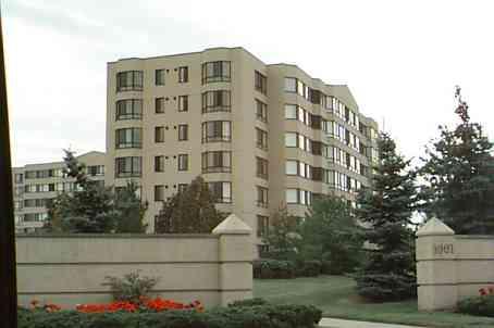 PH2 - 1001 Cedarglen Gate, Condo with 2 bedrooms, 2 bathrooms and 1 parking in Mississauga ON | Image 1