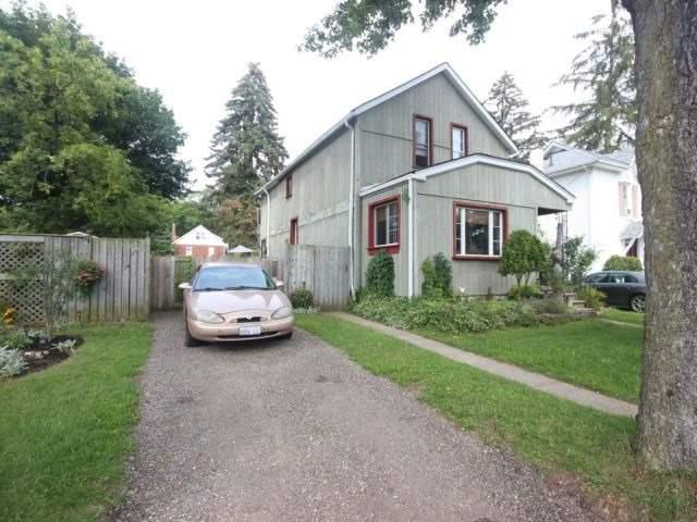 90 Barrie St, House detached with 3 bedrooms, 2 bathrooms and 2 parking in Cambridge ON | Image 1