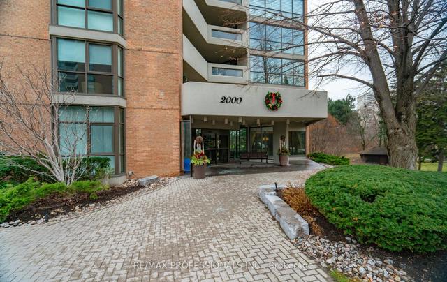 LL9 - 2000 Islington Ave, Condo with 2 bedrooms, 2 bathrooms and 3 parking in Etobicoke ON | Image 1