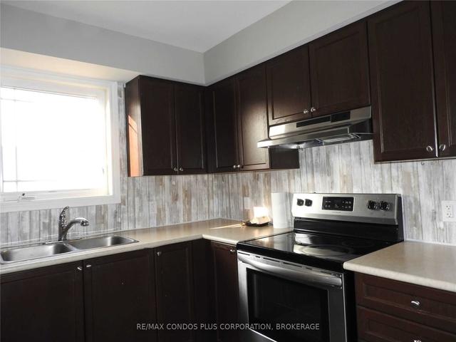 MAIN - 214 Celina St, House detached with 2 bedrooms, 1 bathrooms and 1 parking in Oshawa ON | Image 12