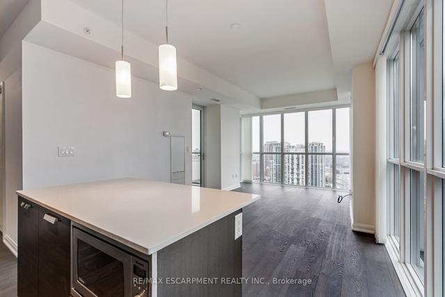 2303 - 9 Bogert Ave, Condo with 2 bedrooms, 2 bathrooms and 1 parking in Toronto ON | Image 6