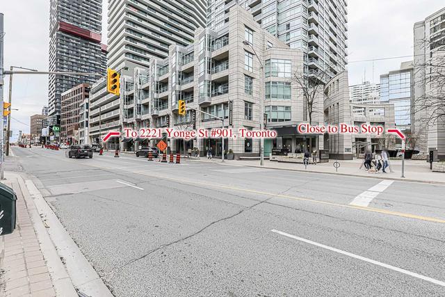 909 - 2221 Yonge St, Condo with 2 bedrooms, 2 bathrooms and 1 parking in Toronto ON | Image 21