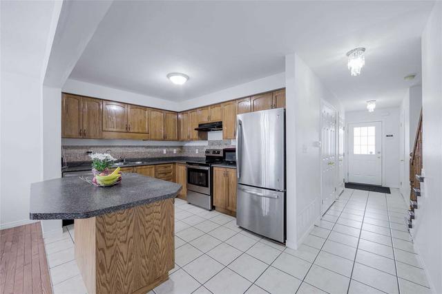 9 Jonathon Crt, House semidetached with 3 bedrooms, 3 bathrooms and 4 parking in Hamilton ON | Image 7