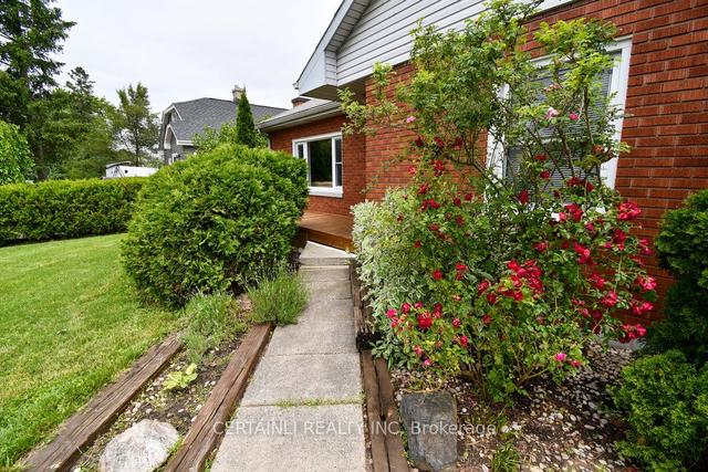 240 Greenwood Ave, House detached with 2 bedrooms, 1 bathrooms and 4 parking in London ON | Image 12