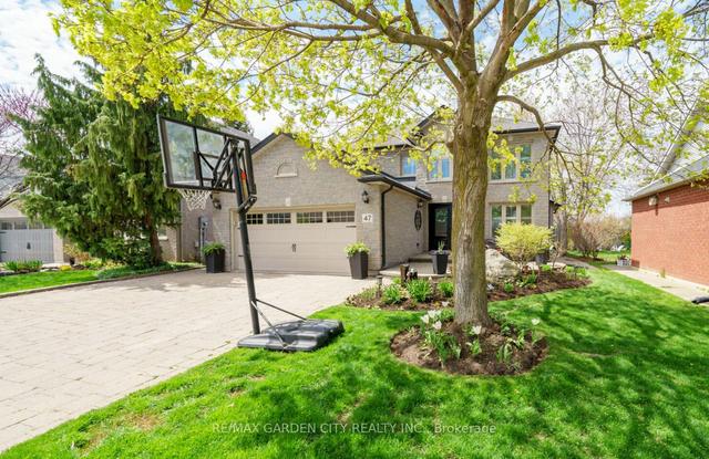 47 Richmond Cres, House detached with 3 bedrooms, 3 bathrooms and 5 parking in Stoney Creek ON | Image 34