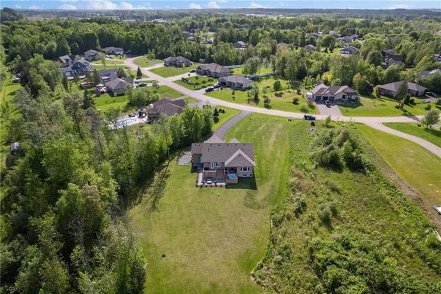 49 Heron Dr, House detached with 5 bedrooms, 3 bathrooms and 8 parking in Laurentian Valley ON | Image 29