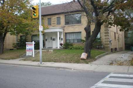 MAIN - 1719 Bathurst St, House detached with 2 bedrooms, 2 bathrooms and 2 parking in Toronto ON | Image 1