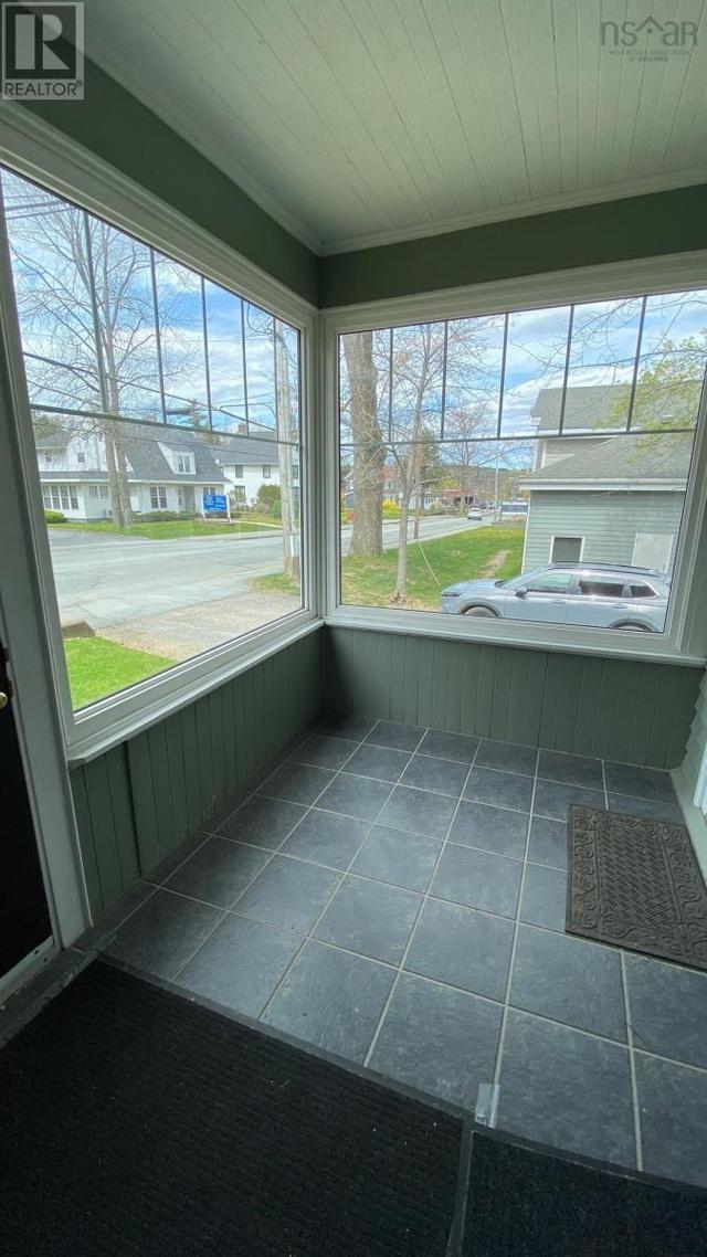 93 Dufferin St, House other with 2 bedrooms, 1 bathrooms and null parking in Bridgewater NS | Image 22