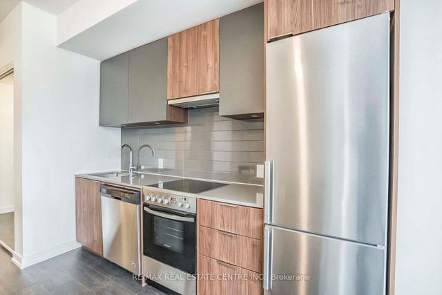 2406 - 203 College St, Condo with 2 bedrooms, 2 bathrooms and 0 parking in Toronto ON | Image 28